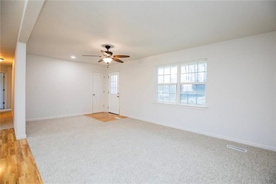 Charming remodeled home in beautiful Bella Vista--perfect for on Bella Vista - Metfield Golf Complex and Country Club in Arkansas - for sale on GolfHomes.com, golf home, golf lot