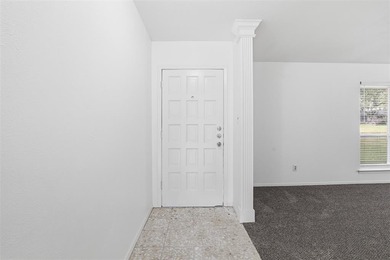 CLEAN AND MOVE IN READY. Situated on a quiet, established street on Shady Valley Golf Club in Texas - for sale on GolfHomes.com, golf home, golf lot