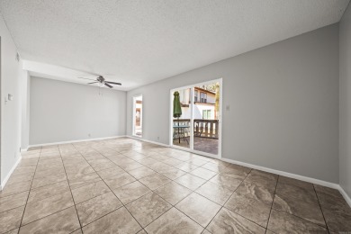 Cozy! Comfortable!  Newly Updated.. and Move In Ready with all on DeSoto Golf Course in Arkansas - for sale on GolfHomes.com, golf home, golf lot