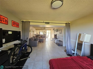 Spacious unit overlooking Golf Course. Open floor plan with on The Country Club At Boca Raton in Florida - for sale on GolfHomes.com, golf home, golf lot
