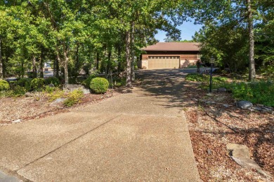 Charming 3-bedroom, 2.5-bath home on a corner lot overlooking on Balboa Golf Course in Arkansas - for sale on GolfHomes.com, golf home, golf lot