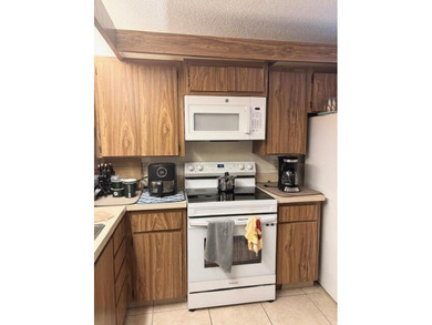 Spacious Condo, Clubhouse, Fitness Center, Manager on Site, Pool on Bear Lakes Country Club in Florida - for sale on GolfHomes.com, golf home, golf lot