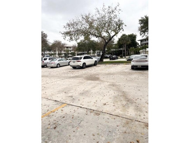 Spacious Condo, Clubhouse, Fitness Center, Manager on Site, Pool on Bear Lakes Country Club in Florida - for sale on GolfHomes.com, golf home, golf lot