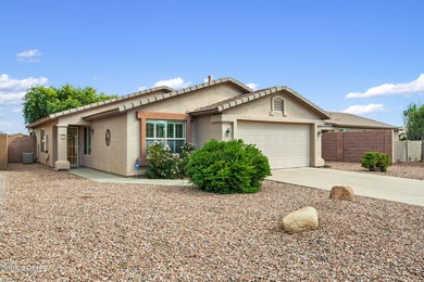 Welcome to this beautifully maintained 2 bedroom, 2 bath + Den on Lone Tree Golf Club in Arizona - for sale on GolfHomes.com, golf home, golf lot