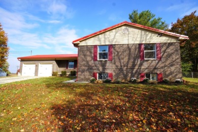 All-Brick Basement Rancher in Convenient Location on Morristown Golf and Country Club in Tennessee - for sale on GolfHomes.com, golf home, golf lot