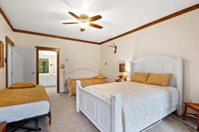 Tee off into paradise with this 2-bedroom, 3-bath condo! on Rayburn Country Club in Texas - for sale on GolfHomes.com, golf home, golf lot