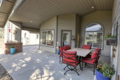 Contemporary Golf course home! This spacious 3 bedroom, 2 bath on Oak Tree Country Club in California - for sale on GolfHomes.com, golf home, golf lot