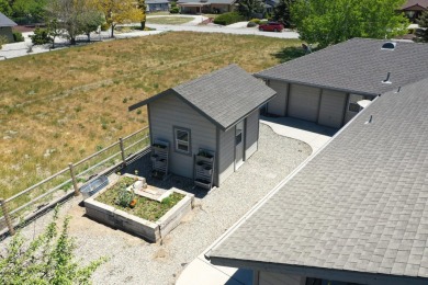 Contemporary Golf course home! This spacious 3 bedroom, 2 bath on Oak Tree Country Club in California - for sale on GolfHomes.com, golf home, golf lot