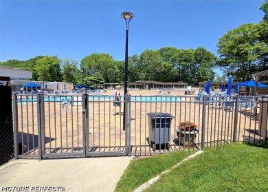 Welcome to this move-in ready, 2 Bedroom, 1 Full Bathroom on Leisure Village Golf Course in New York - for sale on GolfHomes.com, golf home, golf lot