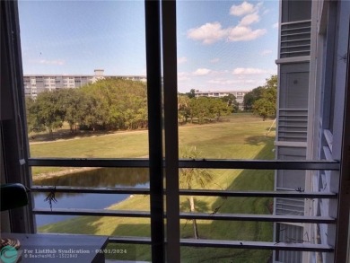 Don't miss this spacious two bedroom two bath King unit. A great on Palm-Aire Country Club and Resort - The Oaks in Florida - for sale on GolfHomes.com, golf home, golf lot