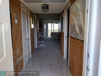 Don't miss this spacious two bedroom two bath King unit. A great on Palm-Aire Country Club and Resort - The Oaks in Florida - for sale on GolfHomes.com, golf home, golf lot