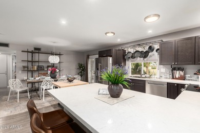 Enjoy easy living in this charming 2-bedroom Gemini home with a on Sun City Country Club in Arizona - for sale on GolfHomes.com, golf home, golf lot