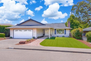 Immaculate Oakmont home on the golf course located in the heart on Oakmont Golf Club in California - for sale on GolfHomes.com, golf home, golf lot