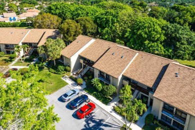 REDUCED! Gorgeous, fully updated 1st Floor Lakefront on Boca Delray Golf and Country Club in Florida - for sale on GolfHomes.com, golf home, golf lot