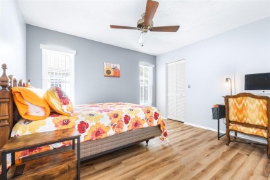 Are you dreaming of becoming a Snowbird or are you looking for a on Highland Lakes Executive Golf Course in Florida - for sale on GolfHomes.com, golf home, golf lot