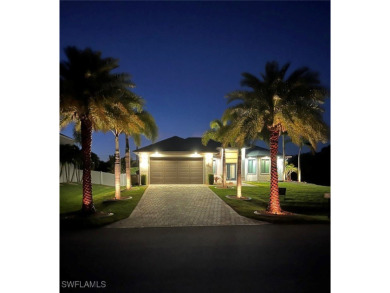 Welcome to refined Florida living. This immaculately clean on Royal Tee Country Club in Florida - for sale on GolfHomes.com, golf home, golf lot