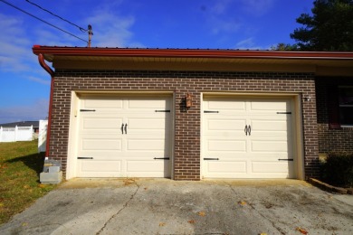 All-Brick Basement Rancher in Convenient Location on Morristown Golf and Country Club in Tennessee - for sale on GolfHomes.com, golf home, golf lot