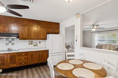 Welcome home to this move-in ready 2-bedroom, 1-bath Baronet on Greenbriar Woodlands in New Jersey - for sale on GolfHomes.com, golf home, golf lot