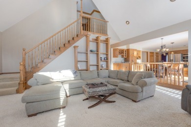 Explore the potential of this 4-bedroom home in the sought-after on Royal Fox Country Club in Illinois - for sale on GolfHomes.com, golf home, golf lot