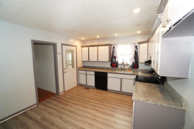 All-Brick Basement Rancher in Convenient Location on Morristown Golf and Country Club in Tennessee - for sale on GolfHomes.com, golf home, golf lot