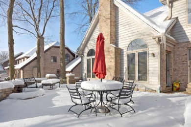 Explore the potential of this 4-bedroom home in the sought-after on Royal Fox Country Club in Illinois - for sale on GolfHomes.com, golf home, golf lot