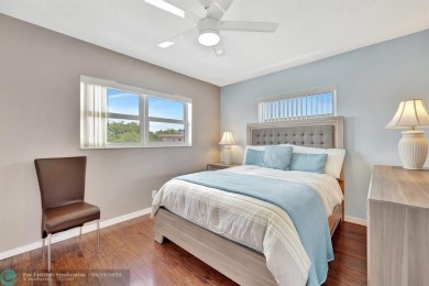Charming 2 bedroom 2 bathroom condo located in the desirable on Inverrary Country Club in Florida - for sale on GolfHomes.com, golf home, golf lot