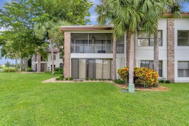 Absolutely immaculate first floor condo in Aberdeen Country Club on Aberdeen Golf and Country Club in Florida - for sale on GolfHomes.com, golf home, golf lot