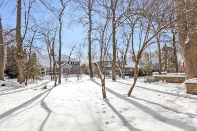 Explore the potential of this 4-bedroom home in the sought-after on Royal Fox Country Club in Illinois - for sale on GolfHomes.com, golf home, golf lot