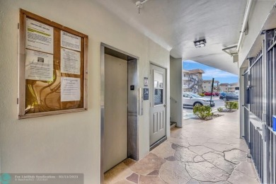 Charming 2 bedroom 2 bathroom condo located in the desirable on Inverrary Country Club in Florida - for sale on GolfHomes.com, golf home, golf lot