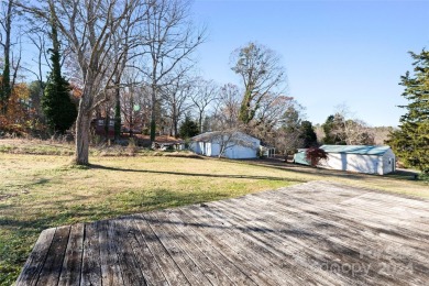 This full brick ranch home featuring 3 bedrooms, 2 full on Club At Irish Creek in North Carolina - for sale on GolfHomes.com, golf home, golf lot