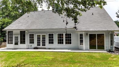 Welcome to this beautifully updated 3-bedroom, 2-bath stepless on Canongate At Eagle Watch Golf Club in Georgia - for sale on GolfHomes.com, golf home, golf lot