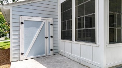 Welcome to this beautifully updated 3-bedroom, 2-bath stepless on Canongate At Eagle Watch Golf Club in Georgia - for sale on GolfHomes.com, golf home, golf lot