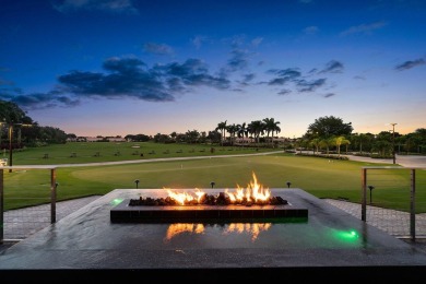 Absolutely immaculate first floor condo in Aberdeen Country Club on Aberdeen Golf and Country Club in Florida - for sale on GolfHomes.com, golf home, golf lot