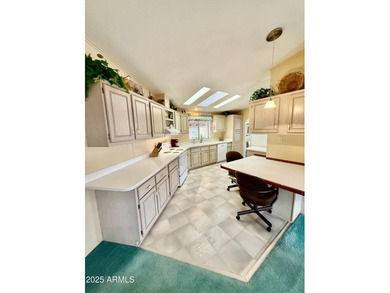 Immaculately well taken care of 1680 Sq. ft., 2 Bdrm. 2 bath on Paradise Peak Golf Course in Arizona - for sale on GolfHomes.com, golf home, golf lot