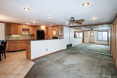 Discover this charming first-floor 2-bedroom condo in the highly on Blue Ridge Golf Club in New York - for sale on GolfHomes.com, golf home, golf lot