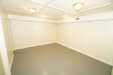 All-Brick Basement Rancher in Convenient Location on Morristown Golf and Country Club in Tennessee - for sale on GolfHomes.com, golf home, golf lot