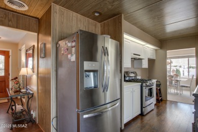 Come see this charming 2 bedroom, 2 bath home with 1,440 sq ft on Tucson Estates Golf Course in Arizona - for sale on GolfHomes.com, golf home, golf lot