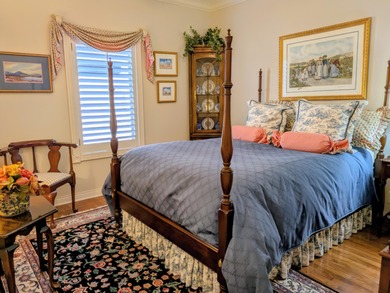 Nestled in the secure, gated section of Fremont Hills, this on Fremont Hills Country Club in Missouri - for sale on GolfHomes.com, golf home, golf lot