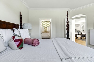 AN INSPIRED RE-DESIGN OF A BEAUTIFULLY UPDATED GOLF COTTAGE at on Oak Harbor Country Club in Florida - for sale on GolfHomes.com, golf home, golf lot