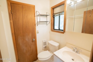 Bright & Spacious Contemporary in The HideoutDiscover the on The Hideout Golf in Pennsylvania - for sale on GolfHomes.com, golf home, golf lot