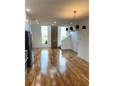 This stunning five plex is located in the heart of town on Pinnacle Country Club in Arkansas - for sale on GolfHomes.com, golf home, golf lot