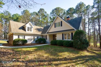 Located in The Landing at Reynolds Lake Oconee, this move-in on Reynolds Lake Oconee - The Landing in Georgia - for sale on GolfHomes.com, golf home, golf lot