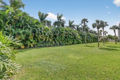 Beautifully renovated first floor condo featuring complete on The President Country Club in Florida - for sale on GolfHomes.com, golf home, golf lot