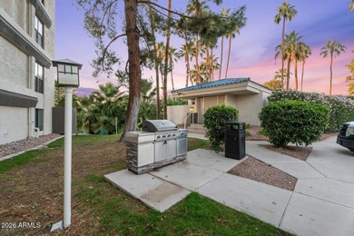 On the ARIZONA BILTMORE LINKS GOLF COURSE a relaxed PEDESTRIAN on Arizona Biltmore Golf and Country Club in Arizona - for sale on GolfHomes.com, golf home, golf lot