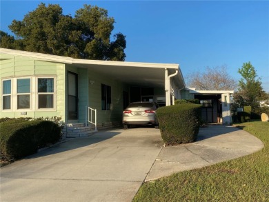 Spacious Home on the 18th hole of Zellwood Country Club and on Zellwood Station Country Club in Florida - for sale on GolfHomes.com, golf home, golf lot