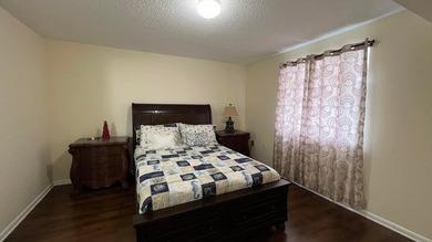 FURNISHED - Nice and Large 2/2 PLUS A DEN! 1385 SF , Spacious on The Country Club At Boca Raton in Florida - for sale on GolfHomes.com, golf home, golf lot