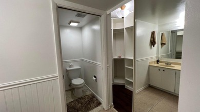 FURNISHED - Nice and Large 2/2 PLUS A DEN! 1385 SF , Spacious on The Country Club At Boca Raton in Florida - for sale on GolfHomes.com, golf home, golf lot