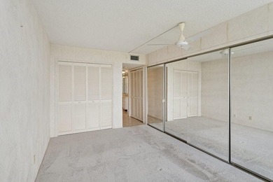 REDUCED! Located on prestigious Oaks Clubhouse Drive in Palm on Palm-Aire Country Club and Resort - The Oaks in Florida - for sale on GolfHomes.com, golf home, golf lot