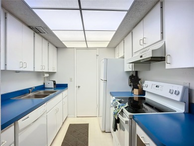 *CHECK OUT THE VIRTUAL 3D TOUR* Welcome to this captivating gem on IMG Academies Golf and Country Club in Florida - for sale on GolfHomes.com, golf home, golf lot