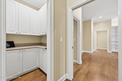 A rare attached private apartment with its own separate entrance on Jacksonville Golf and Country Club in Florida - for sale on GolfHomes.com, golf home, golf lot